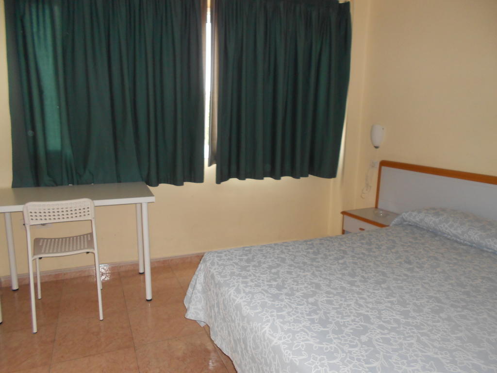 Pension Mova Santa Cruz de Tenerife Bilik gambar